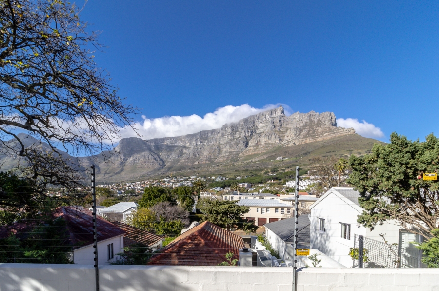 1 Bedroom Property for Sale in Oranjezicht Western Cape